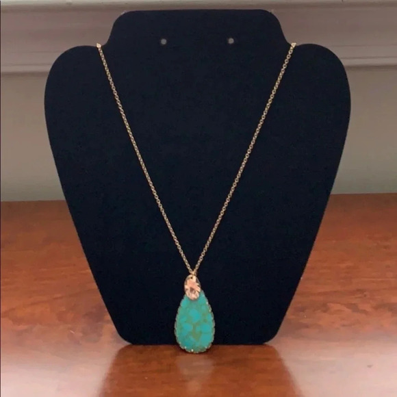 NWT Turquoise Stone Pendant Necklace - Picture 1 of 4
